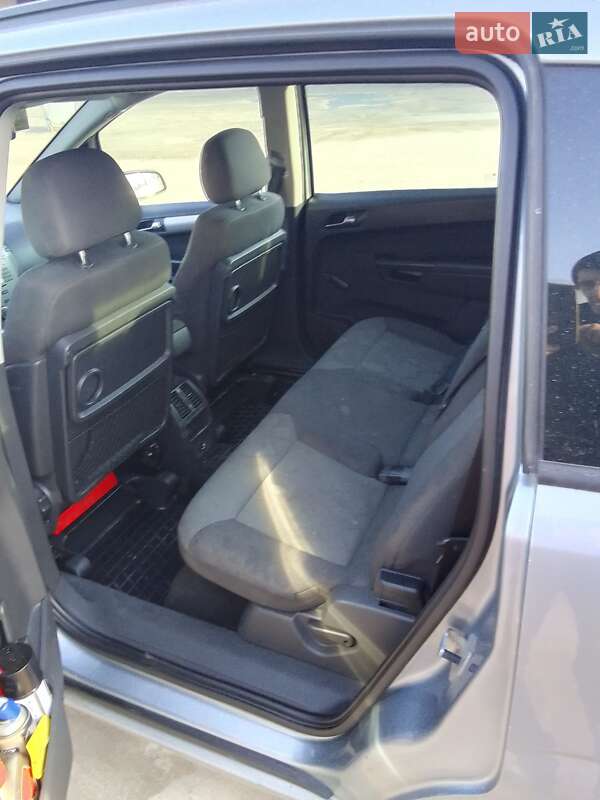 Минивэн Opel Zafira 2007 в Тернополе