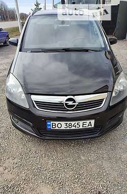 Минивэн Opel Zafira 2007 в Бучаче