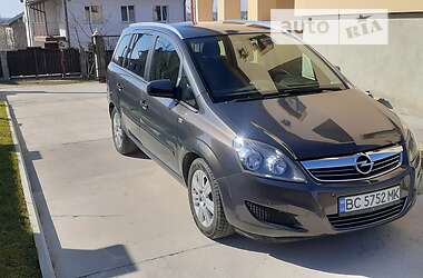 Минивэн Opel Zafira 2013 в Дрогобыче