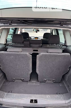 Минивэн Opel Zafira 2008 в 