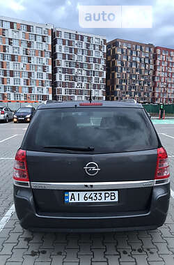 Минивэн Opel Zafira 2012 в Киеве