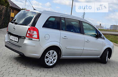 Минивэн Opel Zafira 2011 в Стрые