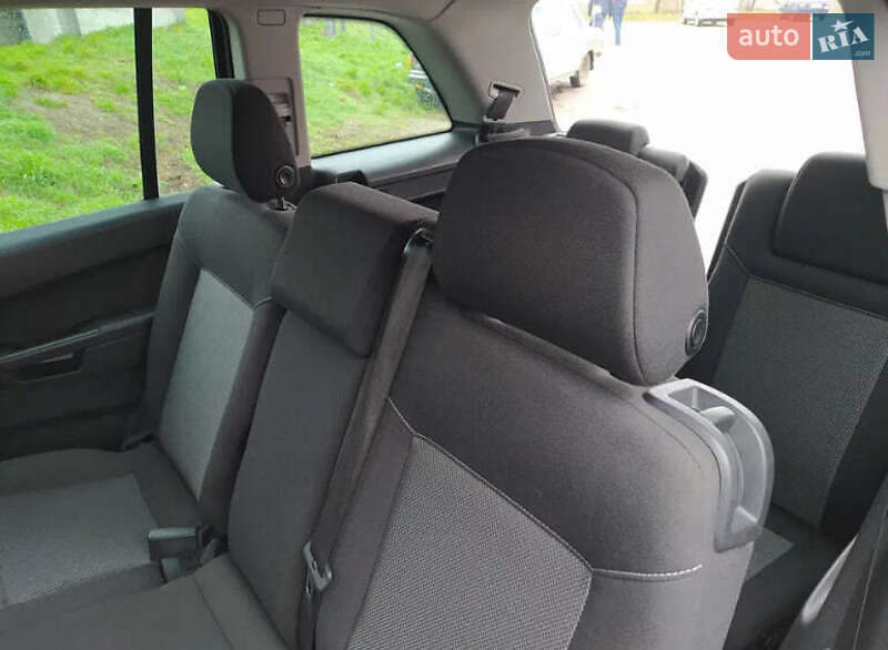 Мінівен Opel Zafira 2010 в Богуславі
