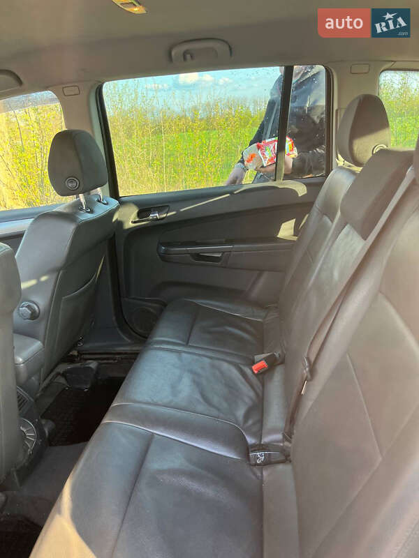 Мінівен Opel Zafira 2010 в Вінниці