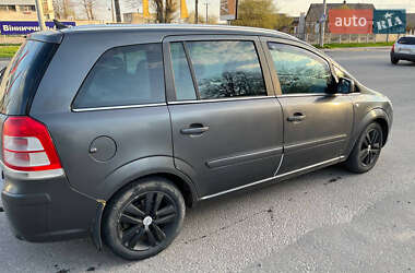 Минивэн Opel Zafira 2010 в 