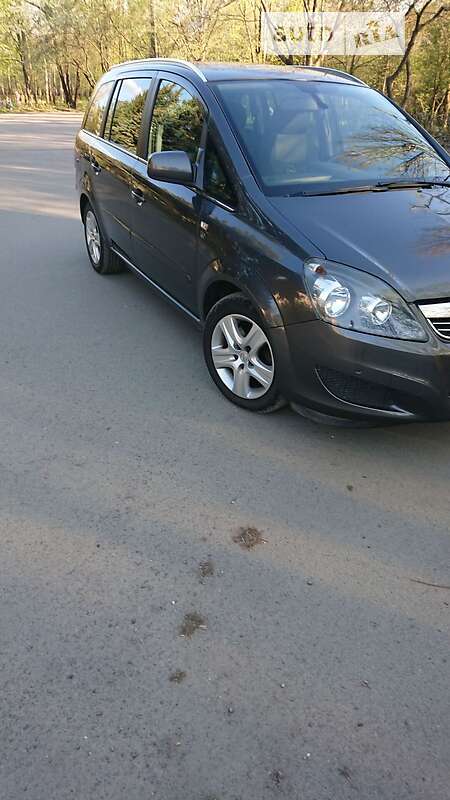 Opel Zafira 2010