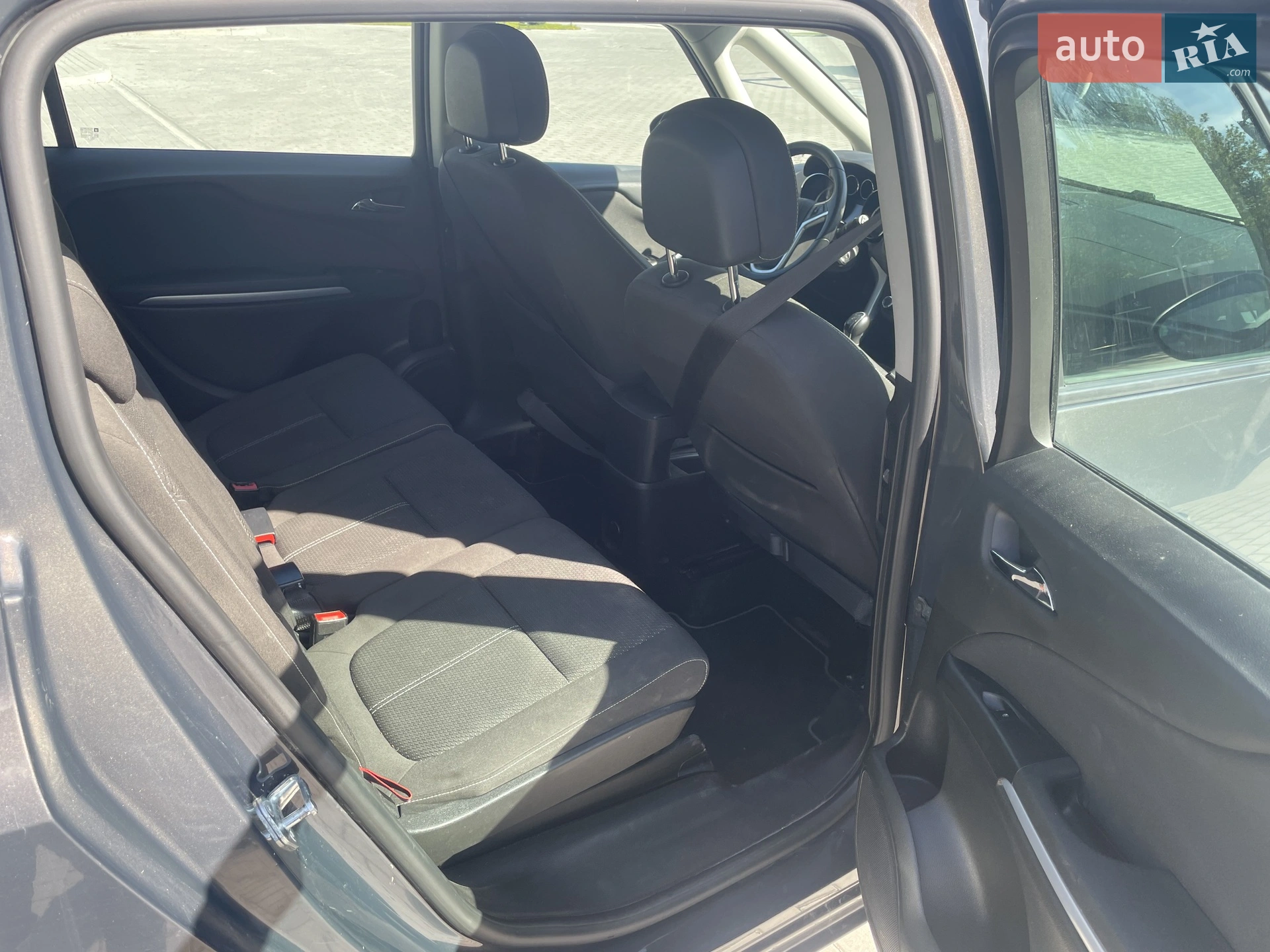 2014 Opel Zafira - мініатюра 21