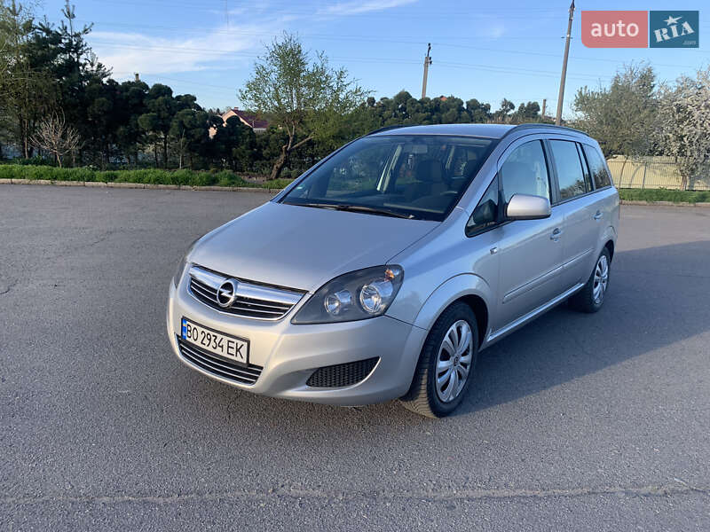Opel Zafira 2013