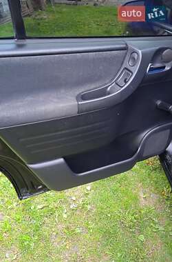 Минивэн Opel Zafira 2001 в 
