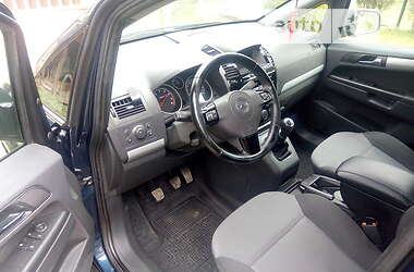 Минивэн Opel Zafira 2010 в Тячеве