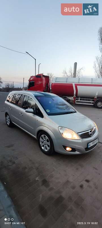 Мінівен Opel Zafira 2009 в Первомайську