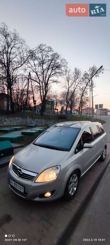Мінівен Opel Zafira 2009 в Первомайську