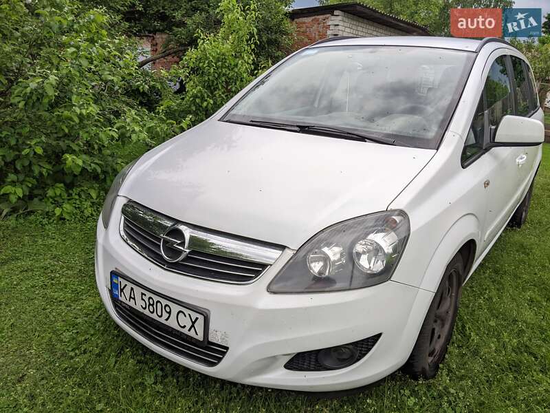 Мінівен Opel Zafira 2012 в Конотопі