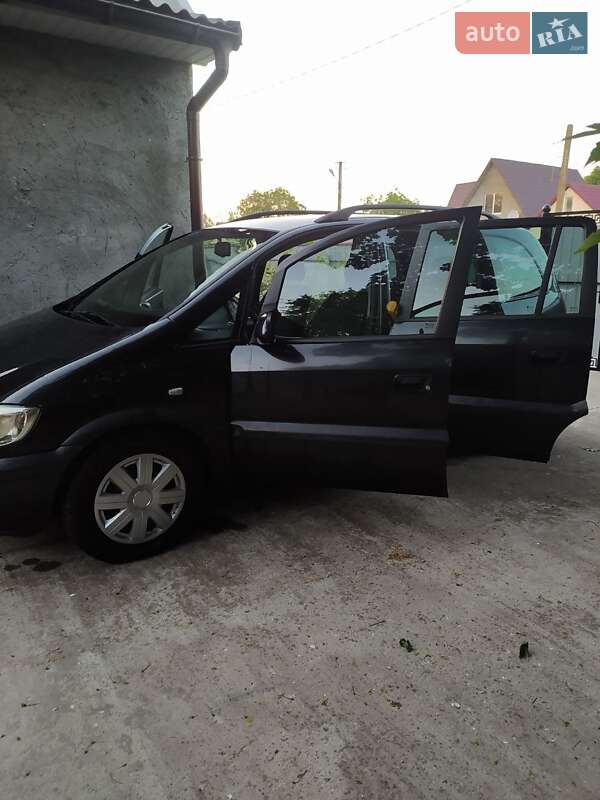 Минивэн Opel Zafira 2001 в Одессе