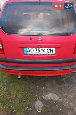 Мінівен Opel Zafira 2001 в Великому Березному