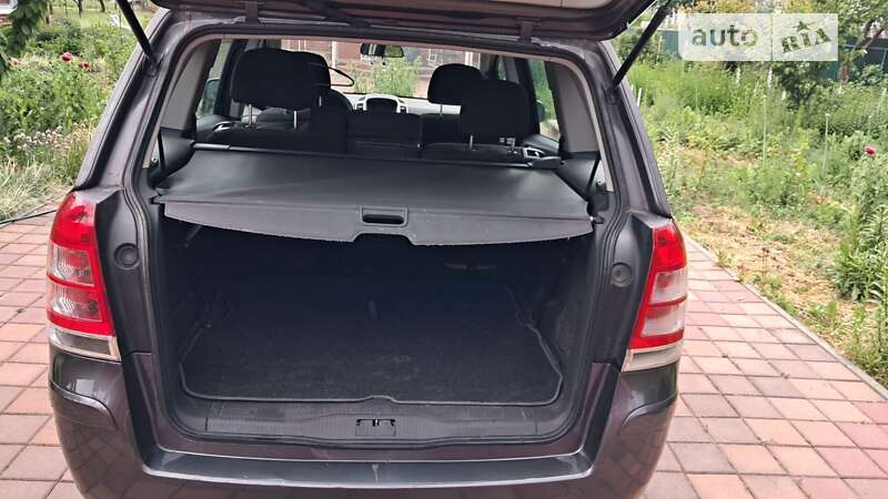 Минивэн Opel Zafira 2012 в Киеве фото 4 Минивэн Opel Zafira 2012 в Киеве