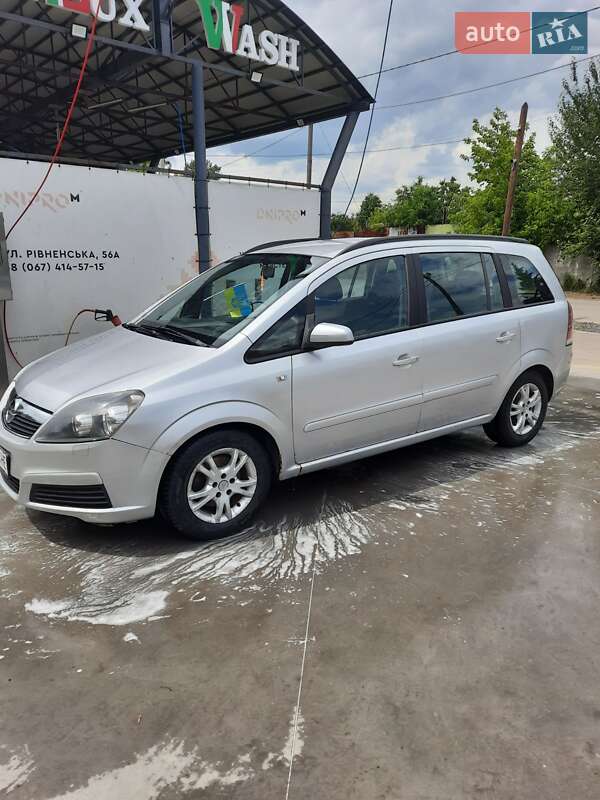Мінівен Opel Zafira 2005 в Костопілі