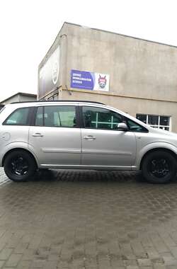 Минивэн Opel Zafira 2006 в Черновцах