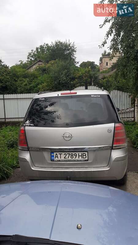 Мінівен Opel Zafira 2005 в Галичі
