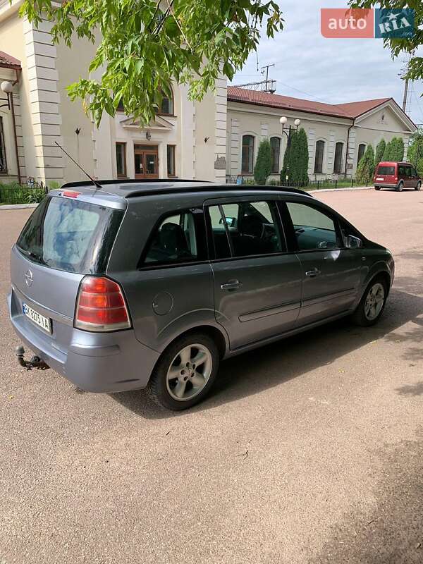 Мінівен Opel Zafira 2005 в Радивиліві