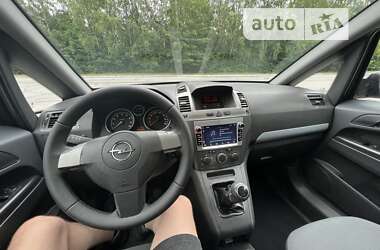 Минивэн Opel Zafira 2005 в Трускавце