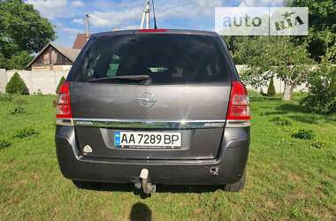 Минивэн Opel Zafira 2009 в Киеве