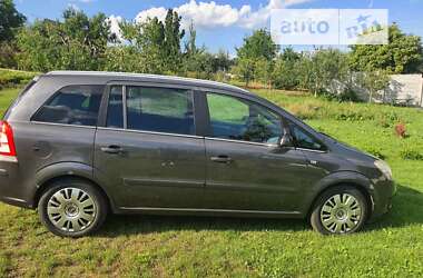 Минивэн Opel Zafira 2009 в Киеве