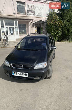 Минивэн Opel Zafira 2001 в 