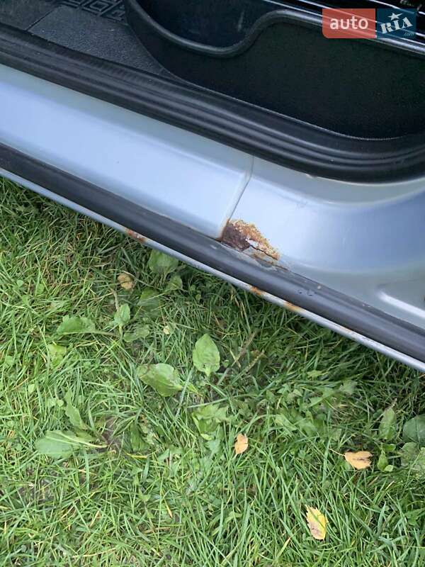 Мінівен Opel Zafira 2000 в Львові