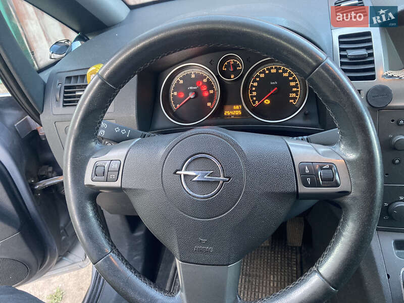 Мінівен Opel Zafira 2007 в Самборі