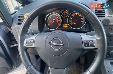 Минивэн Opel Zafira 2007 в 