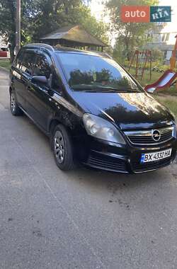 Минивэн Opel Zafira 2005 в Хмельницком