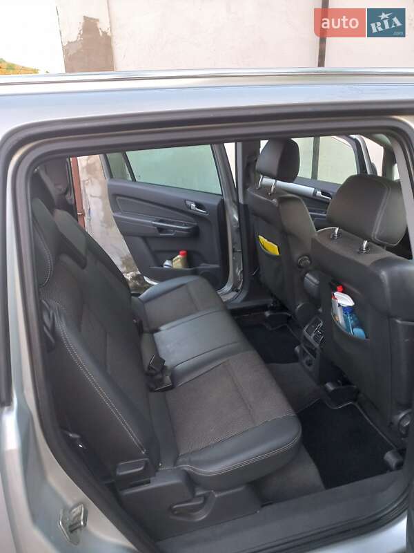 Мінівен Opel Zafira 2010 в Коростені