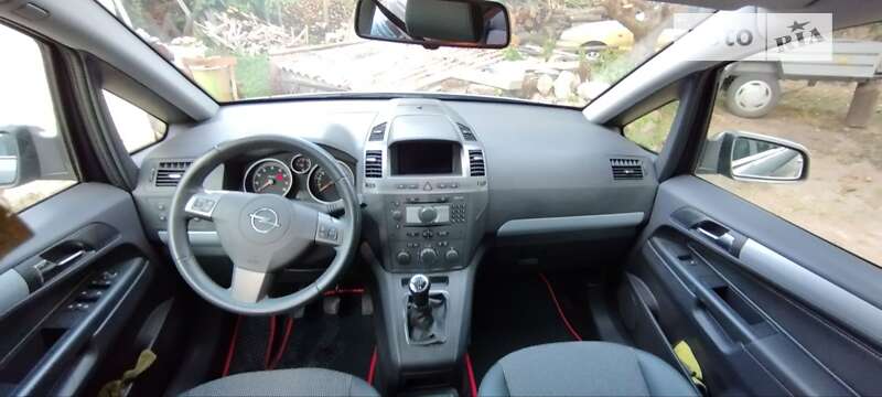 Мінівен Opel Zafira 2007 в Білій Церкві