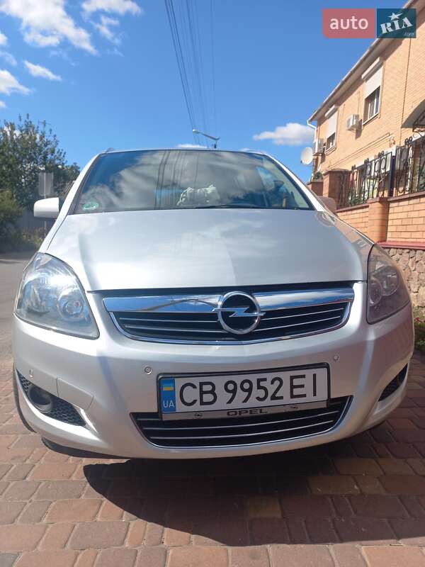 Мінівен Opel Zafira 2011 в Ніжині фото 2 Мінівен Opel Zafira 2011 в Ніжині