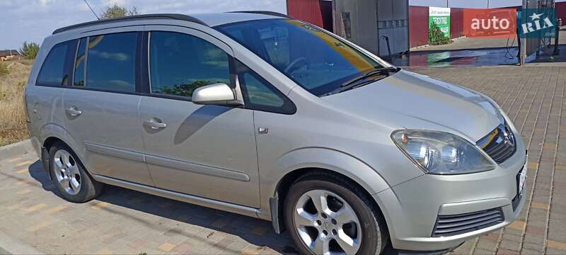 Минивэн Opel Zafira 2005 в Николаеве