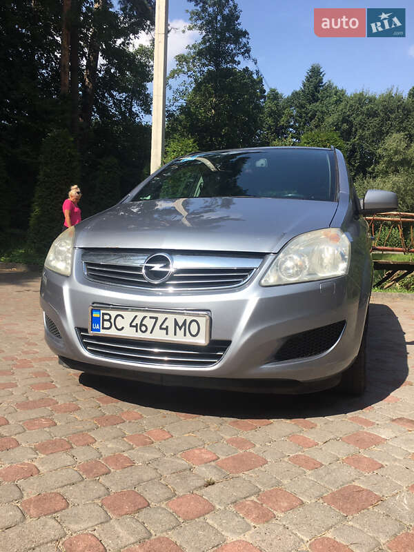 Opel Zafira 2010