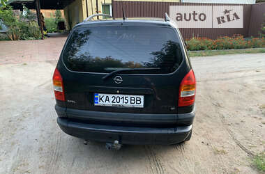 Минивэн Opel Zafira 2002 в Киеве