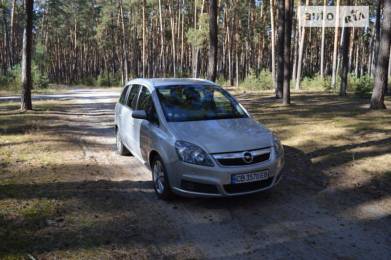 Мінівен Opel Zafira 2007 в Сновську