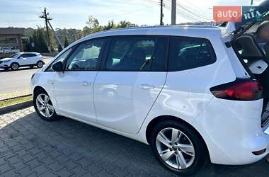 Мікровен Opel Zafira 2015 в Чернівцях