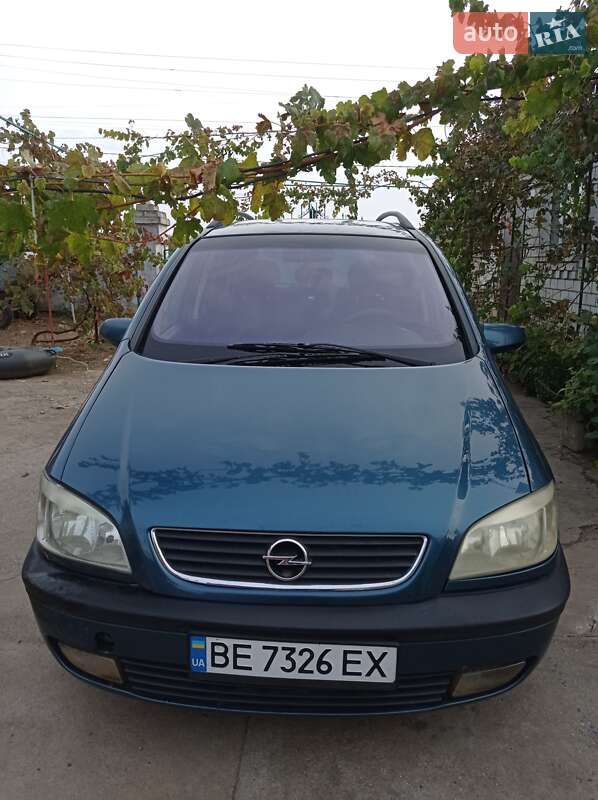 Мінівен Opel Zafira 2000 в Вітовському районі