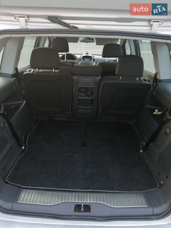 Минивэн Opel Zafira 2007 в Луцке фото 12 Минивэн Opel Zafira 2007 в Луцке