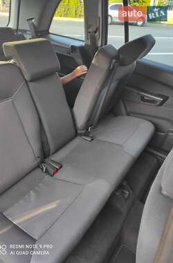 Минивэн Opel Zafira 2010 в Киеве