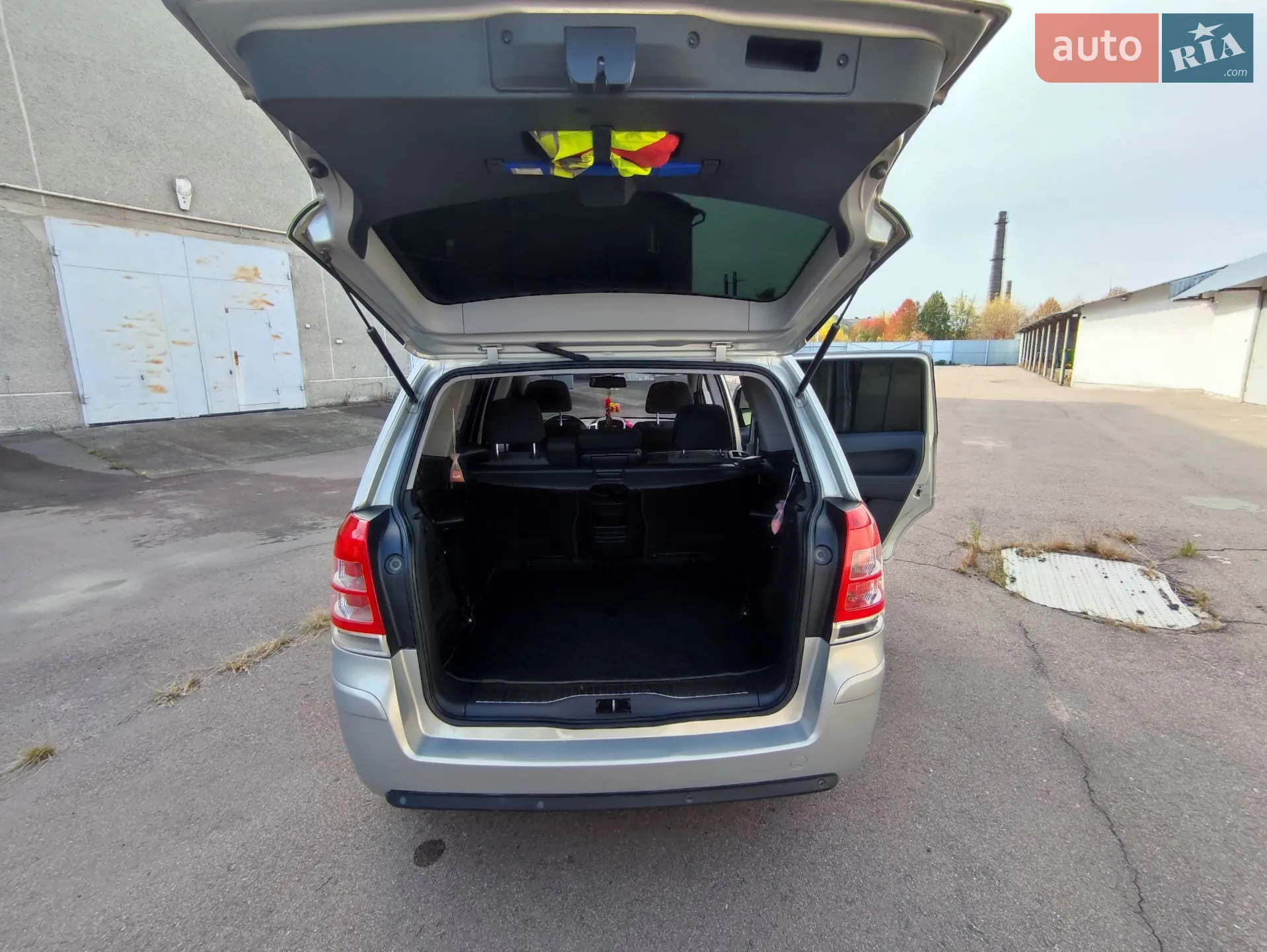 2011 Opel Zafira - мініатюра 21