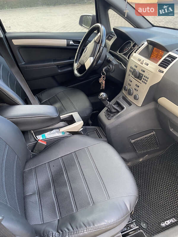 Мінівен Opel Zafira 2008 в Турці