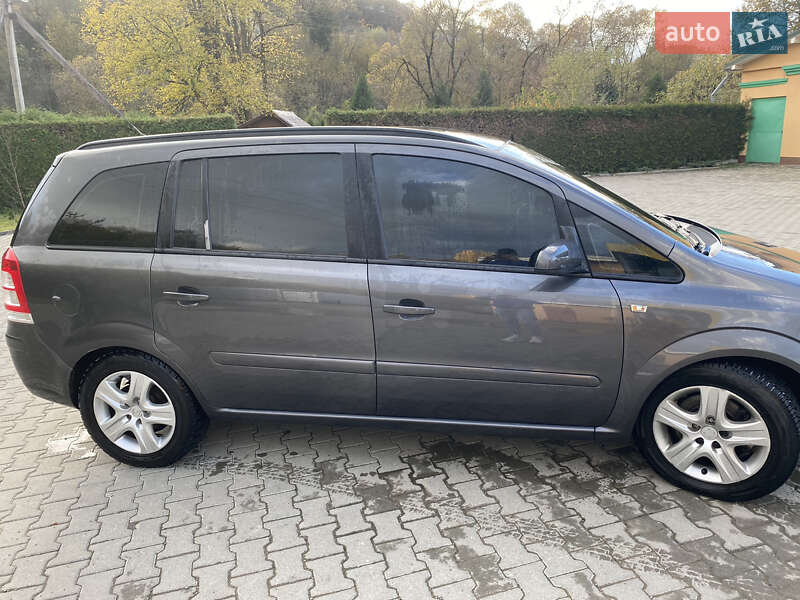 Мінівен Opel Zafira 2008 в Турці