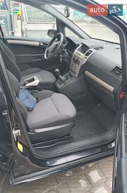 Минивэн Opel Zafira 2008 в 