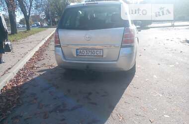 Мінівен Opel Zafira 2005 в Ужгороді