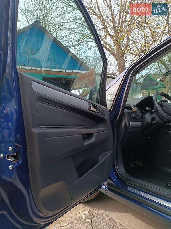 Минивэн Opel Zafira 2009 в Виннице