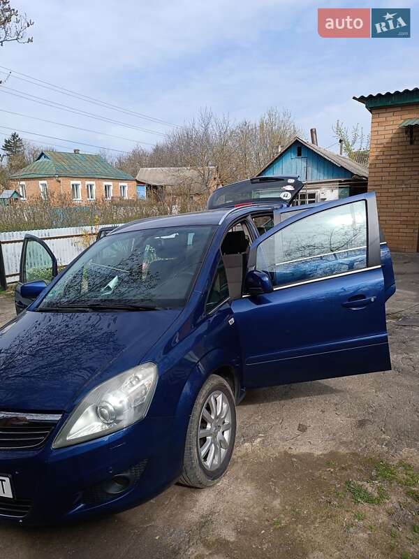 Минивэн Opel Zafira 2009 в Виннице